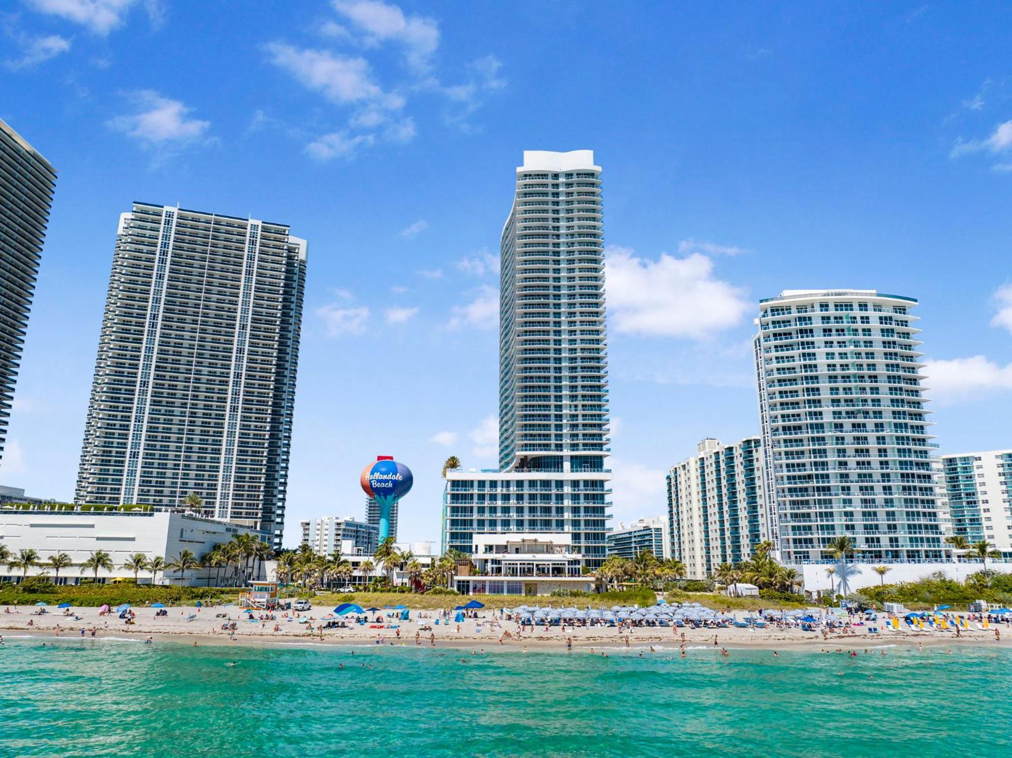 Beachfront Condo With Mesmerizing Views Hollywood Eksteriør bilde